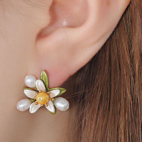 Pendientes vintage de perlas Daisy