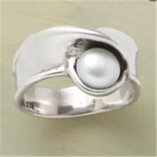 Anillo vintage con nácar y perlas