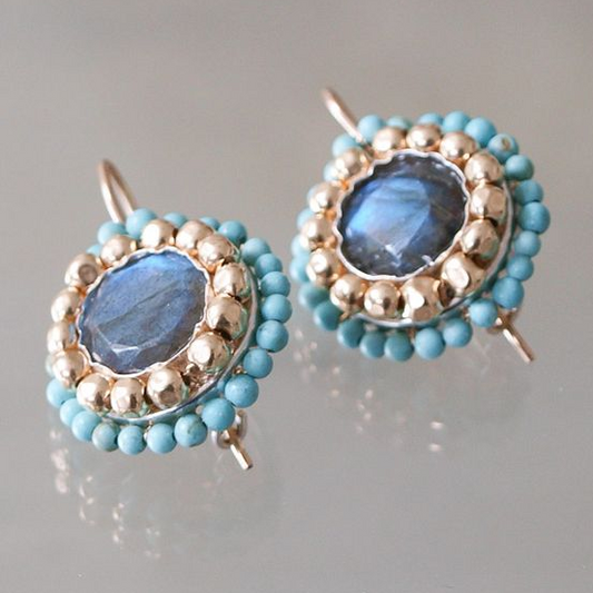 Pendientes vintage con piedras incrustadas azules
