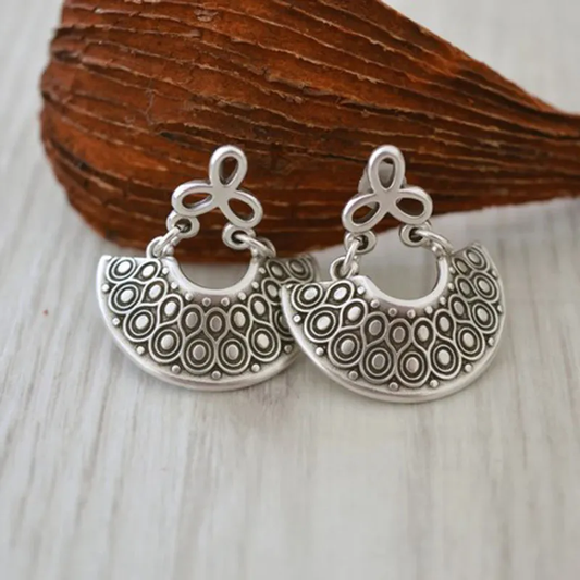 Pendientes vintage de plata en forma de luna creciente