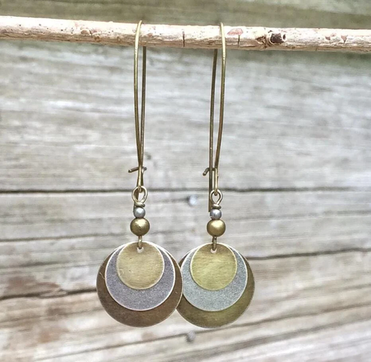 Pendientes colgantes redondeados vintage en dorado y plateado