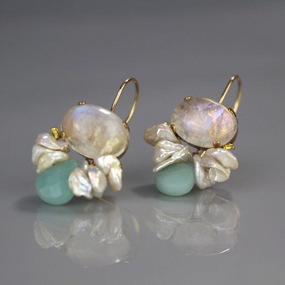 Pendientes vintage de piedra turquesa y cristales blancos