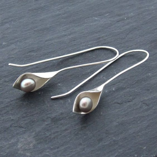 Pendientes vintage de hoja y perlas