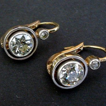 Pendientes Vintage con Incrustaciones de Zirconia Doradas