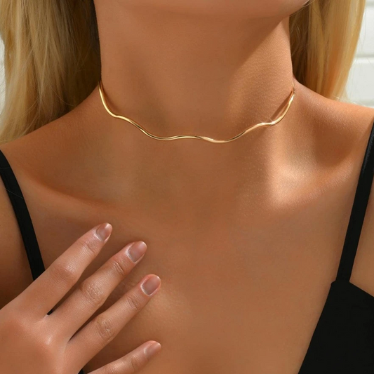 Collar Delgado Vintage Dorado