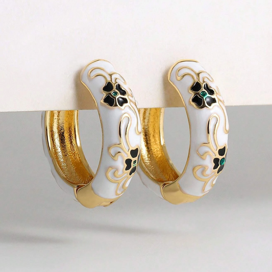 Pendientes de aro de esmalte blanco vintage