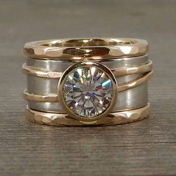 Anillo vintage de cristal incrustado dorado y plateado