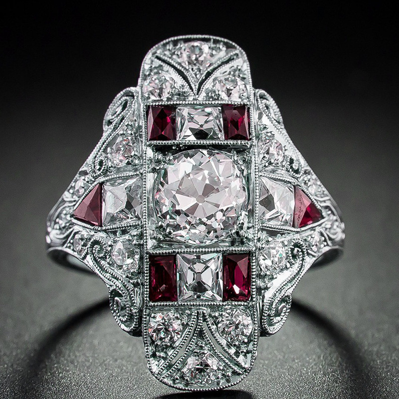 Anillo de plata con zirconia vintage