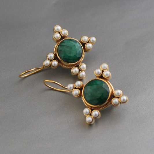 Pendientes Vintage de Cristal Verde y Perlas
