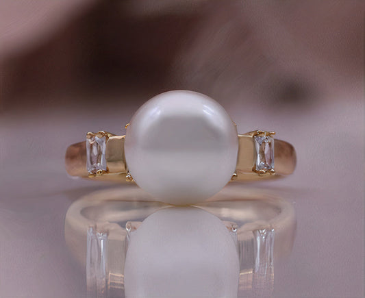 Anillo Vintage de Zirconia con Perla