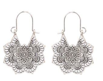 Pendientes vintage de plata chapada en oro con incrustaciones de piedra