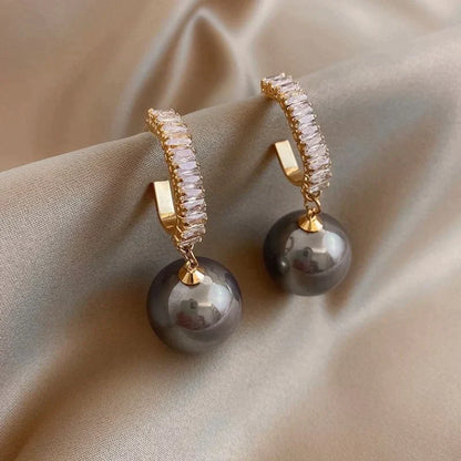 Pendientes de perlas de lujo y zirconia