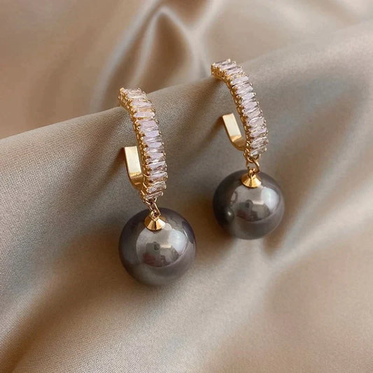 Pendientes de perlas de lujo y zirconia