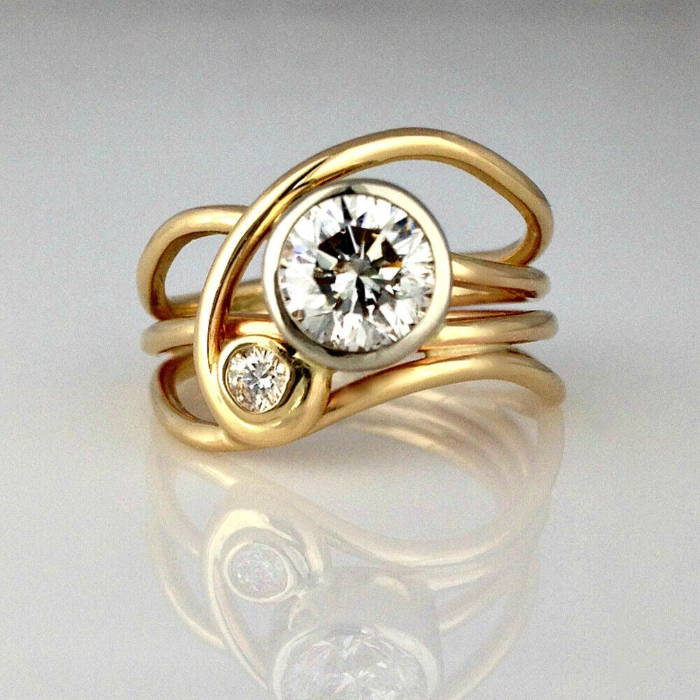 Anillo vintage con espiral de zirconia