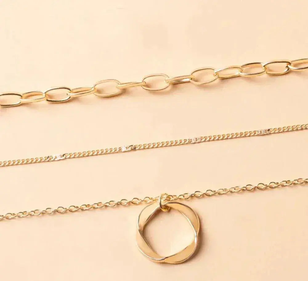 Collar de cadena y colgante en capas vintage de oro