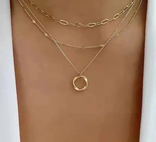 Collar de cadena y colgante en capas vintage de oro
